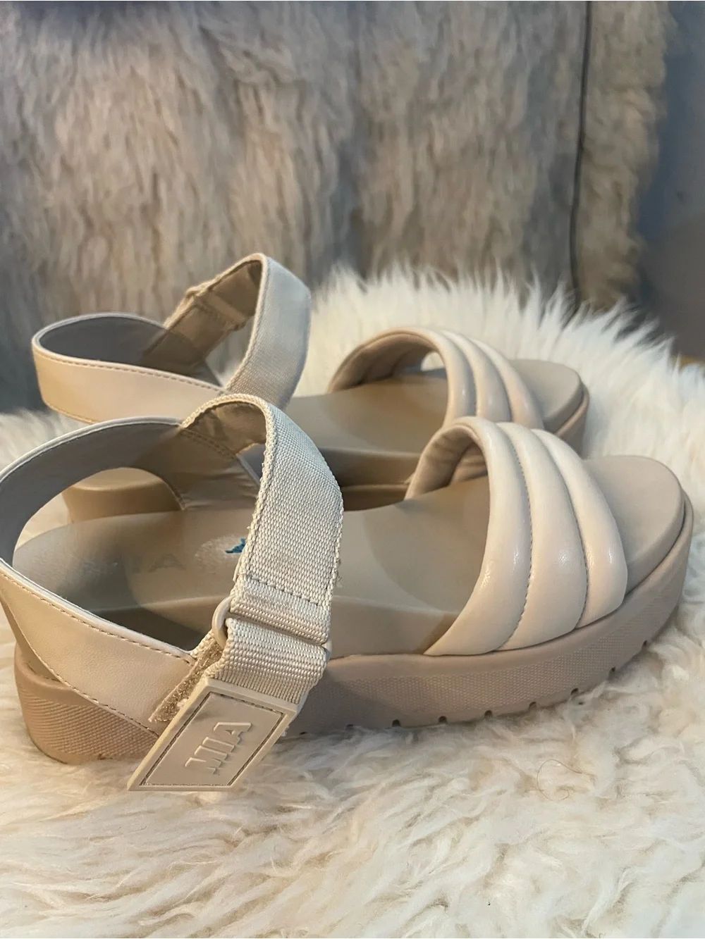 MIA Cream Padded Sandals Sz 7.6